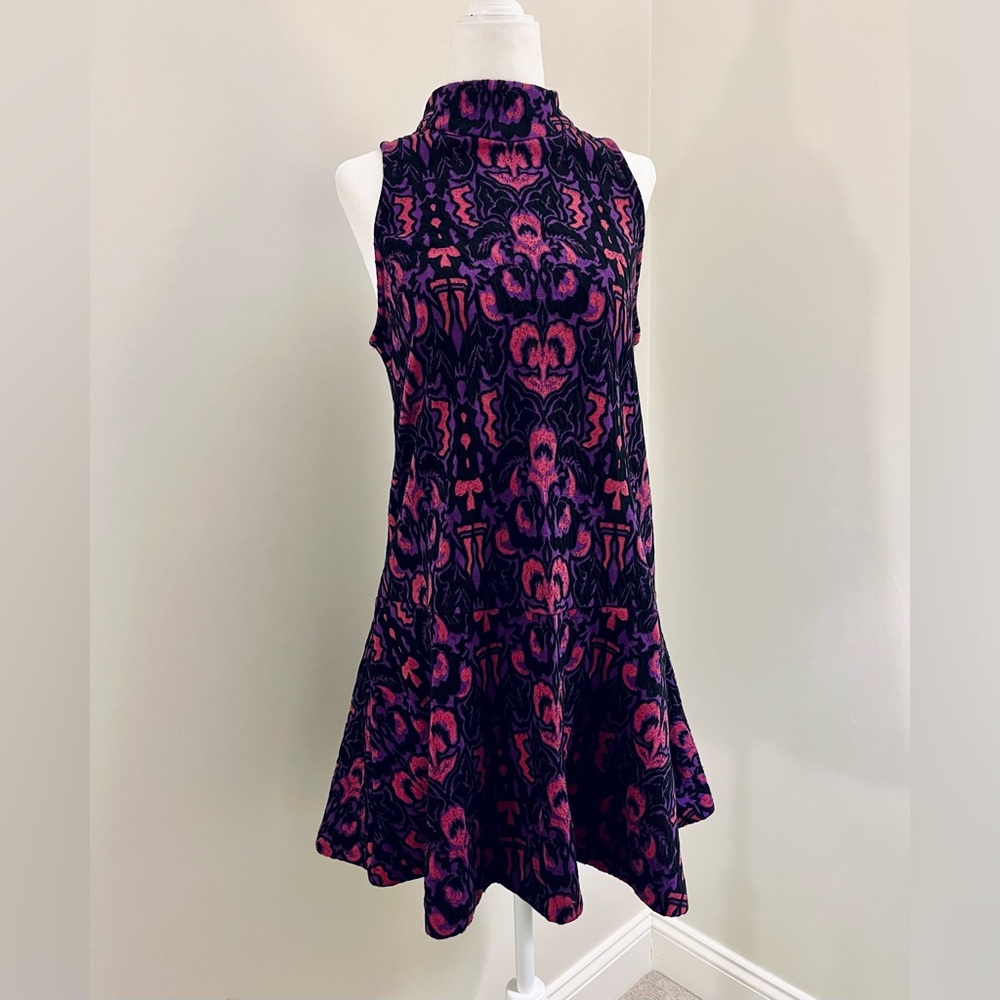 Free People Beautiful Purple Dress with Sleeveless Design